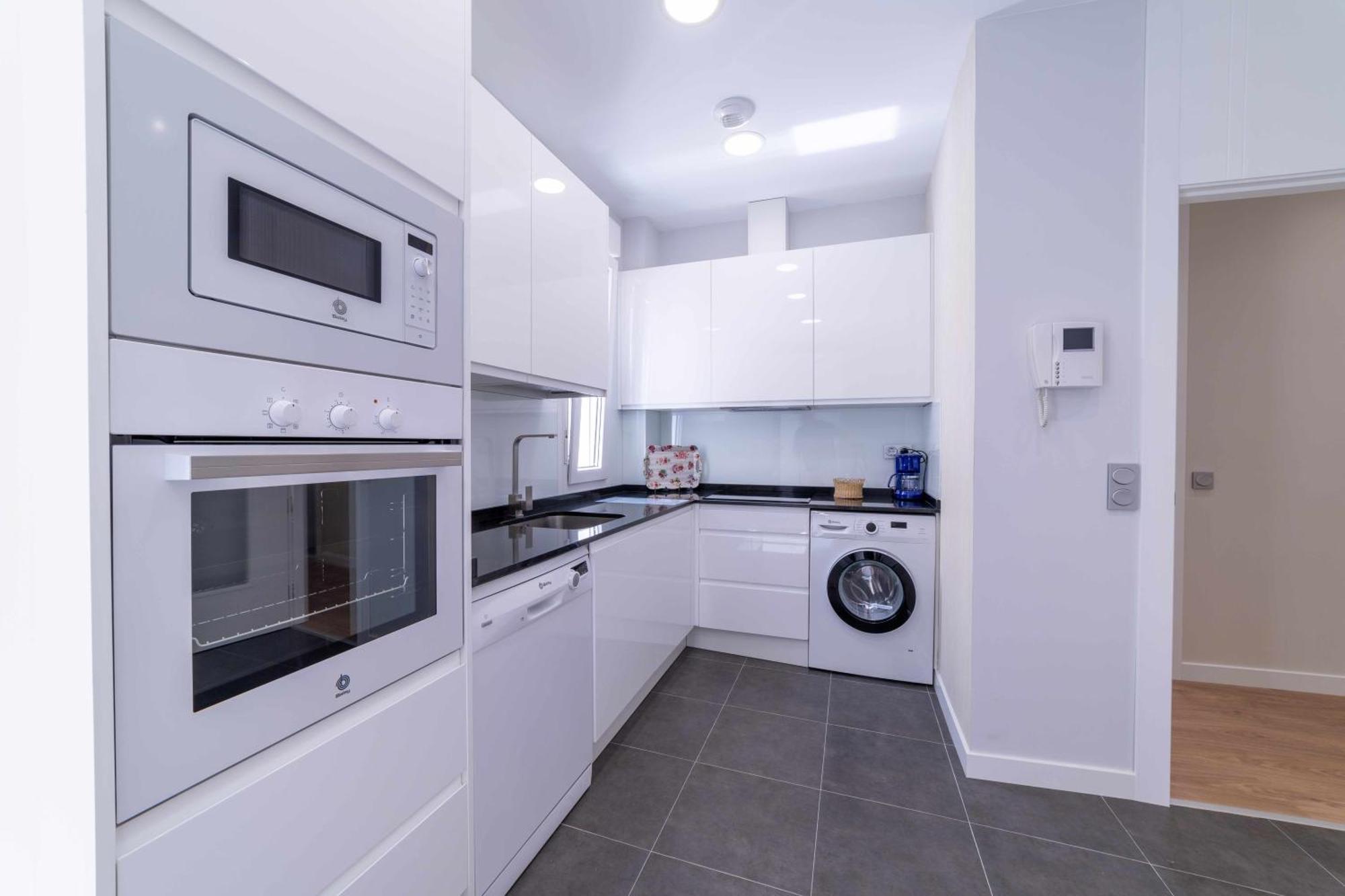 Apartment Matis San Torcuato 4 *